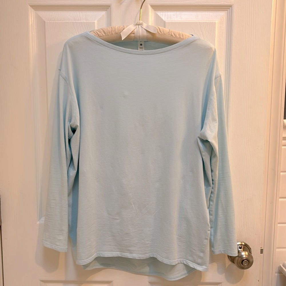 EUC - like new Lululemon lightweight boatneck top. Yoga. Pilates. Athleisure.